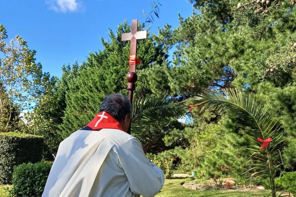 Caminamos hacia la primera estación.